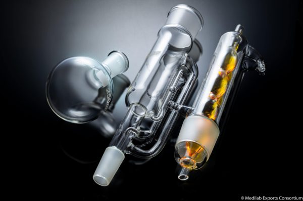 Soxhlet Extraction Apparatus - top lab glassware manufacturer in Saudi Arabia