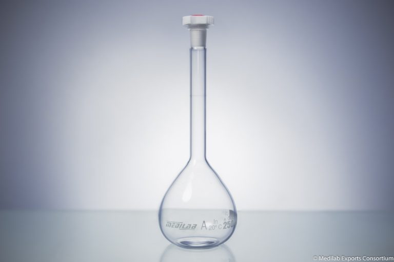 Everything To Know About Laboratory Glassware Medilab 3353