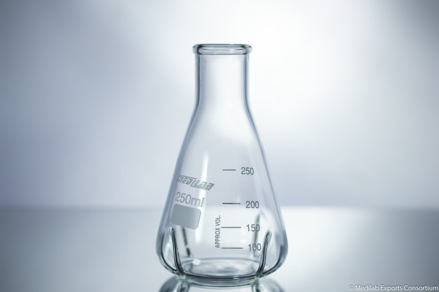 Erlenmeyer Flask, Narrow Neck, Baffled – Medilab Exports Consortium