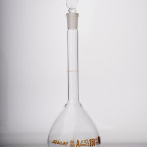 Volumetric Flask with Glass Stopper (MEDILAB) - best lab glassware manufacturer in Mexico